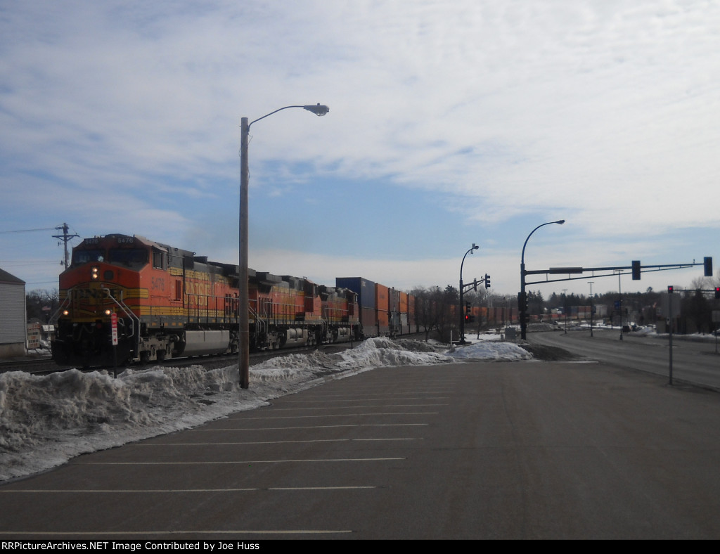 BNSF 5476 West